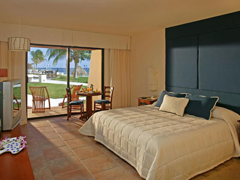 Azul Hotel & Beach Resort