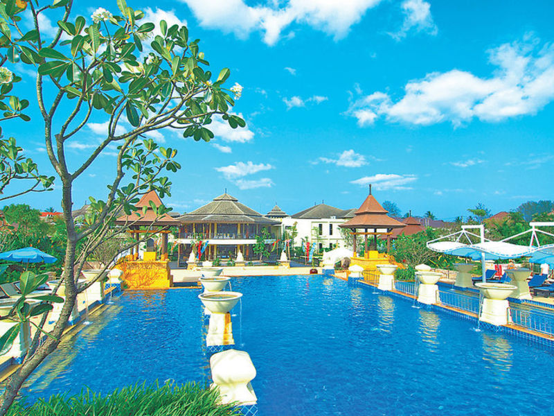 Centara Seaview Resort K Lak