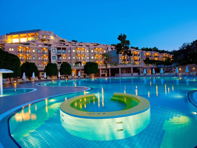 Hilton Bodrum Resort & Spa