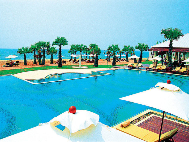 KK Ravindra Beach Resort
