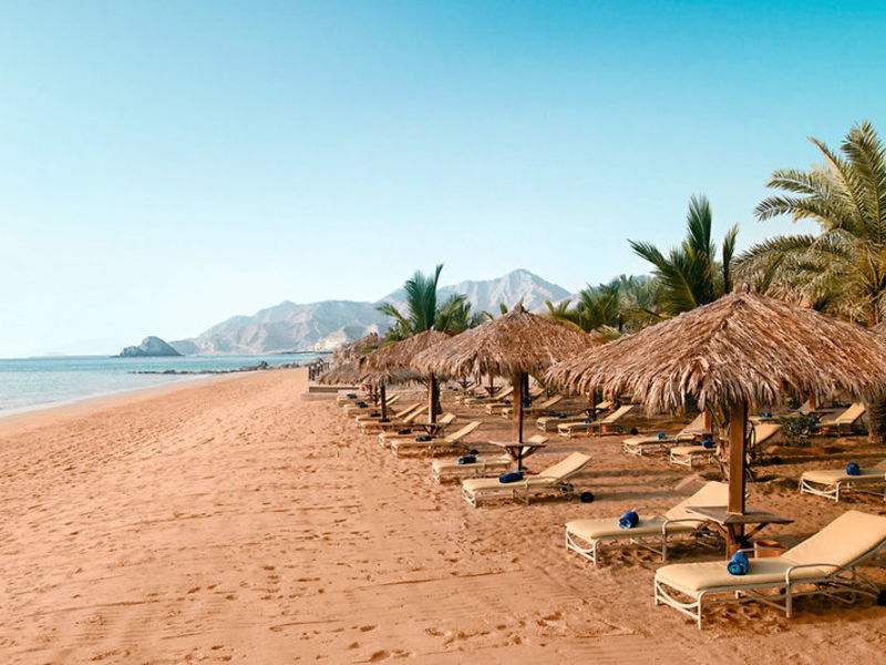 Le Meridien Al Aqah Beach Res.