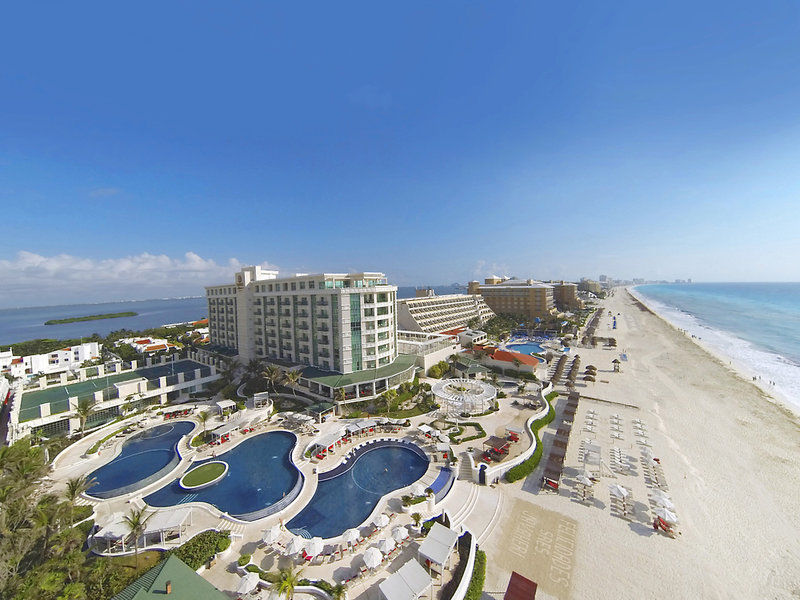 Le Meridien Cancun Resort & Spa