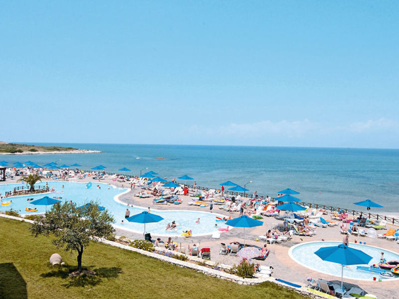 Mareblue Beach Resort