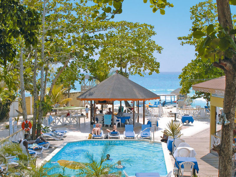 Merril's II Beach Resort