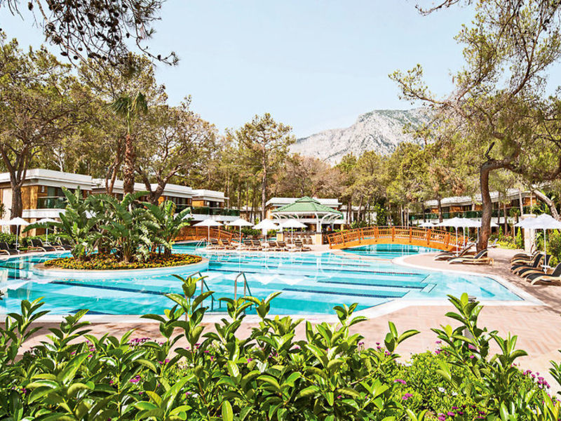 Nirvana Lagoon Villas & Spa