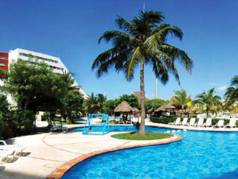 Oasis Palm Beach Cancun