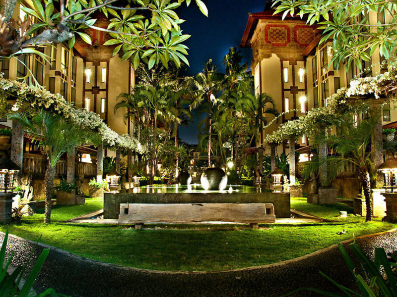 Paradise Plaza Hotel