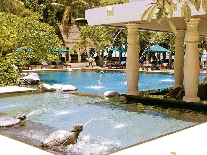 Puri Santrian Resort & Spa