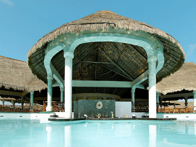 The Royal Suites Yucatán HH