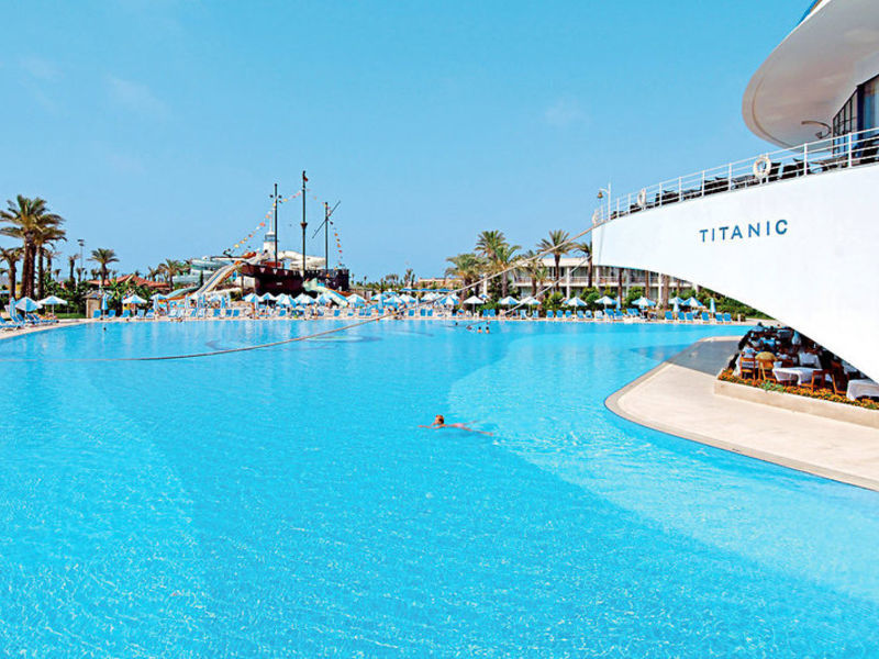 Titanic Resort & Hotel