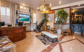 Náhled objektu Chesterfield Hotel &Amp; Suites, Miami (Florida), Východní pobřeží Floridy, USA
