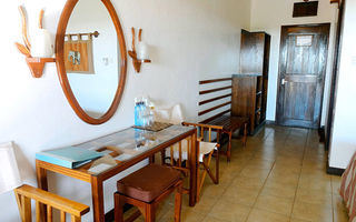 Náhled objektu Kombi Papillon & Ngutuni Safari, Diani Beach, Keňa, Afrika