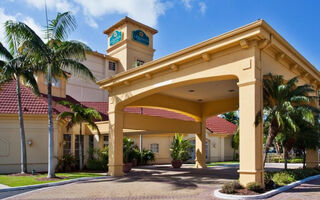 Náhled objektu La Quinta Inn &Amp; Suites Miami Airport West, Miami (Florida), Východní pobřeží Floridy, USA