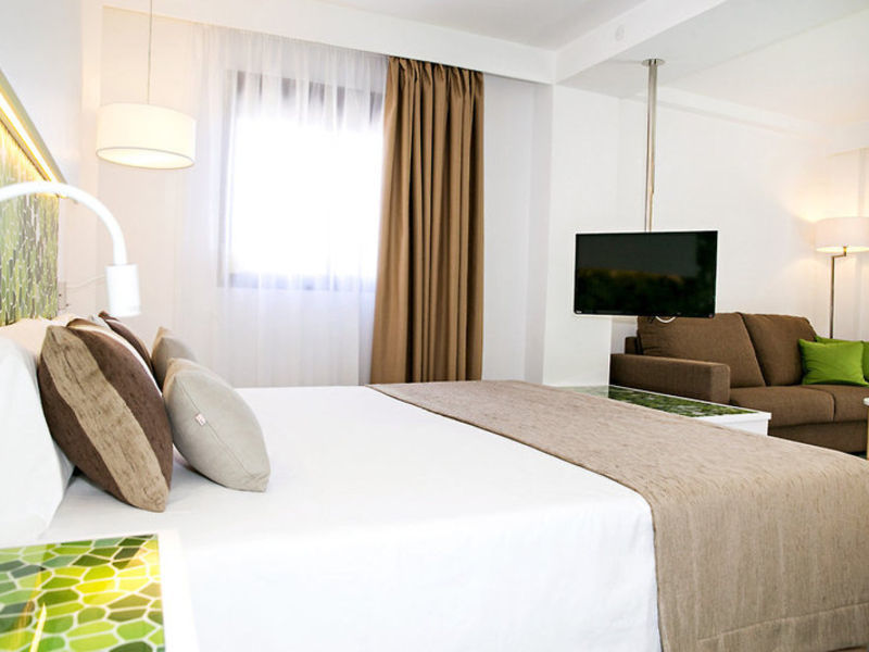 Anamar Suites