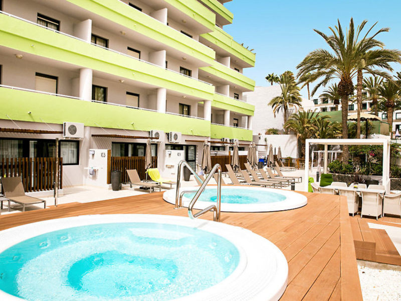 Anamar Suites