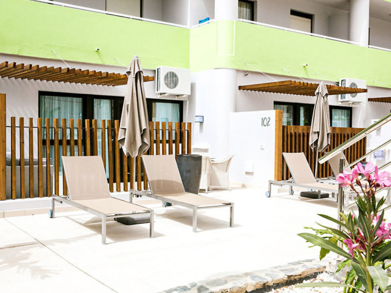 Anamar Suites