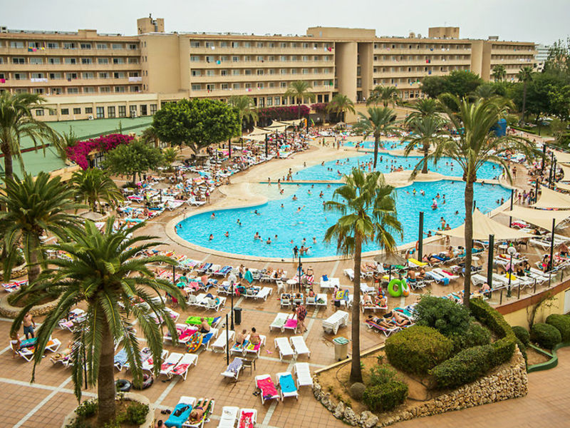Club Cala Romani
