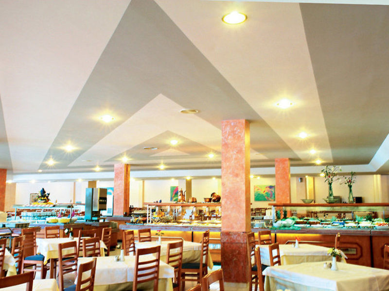 Club Cala Romani