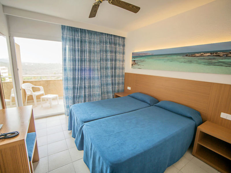 Club Cala Romani