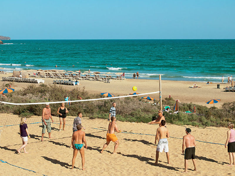 Monica Beach, App.