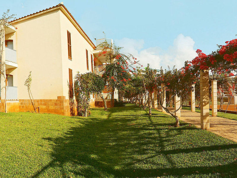 Protur Floriana Resort