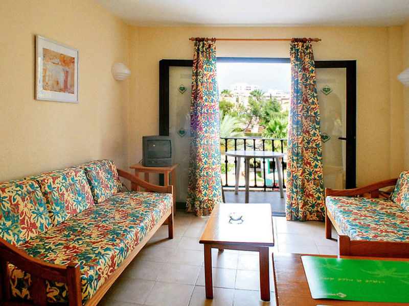 Protur Floriana Resort
