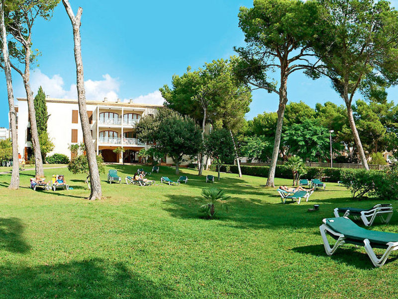 Protur Floriana Resort