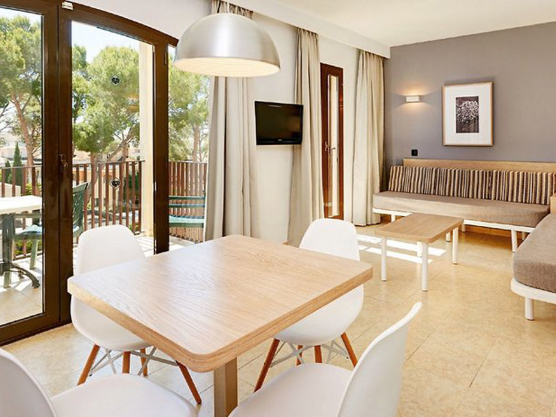 Protur Floriana Resort