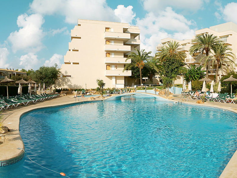 Protur Floriana Resort