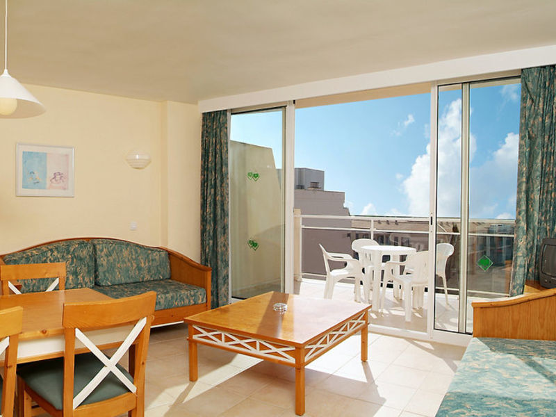 Protur Floriana Resort