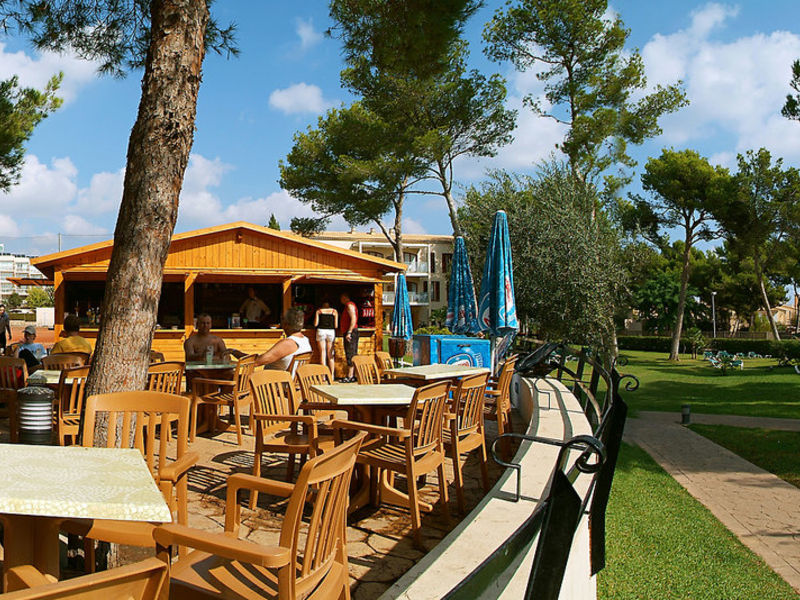 Protur Floriana Resort