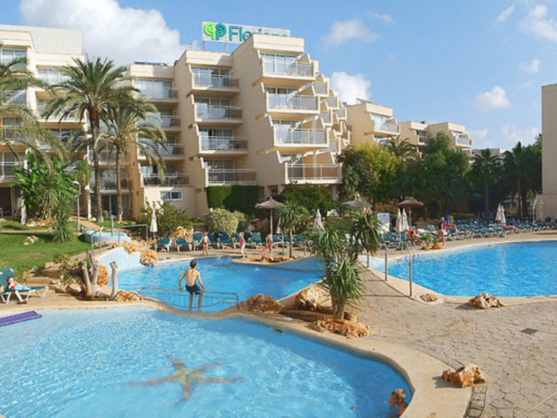 Protur Floriana Resort