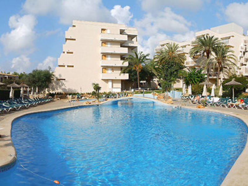 Protur Floriana Resort