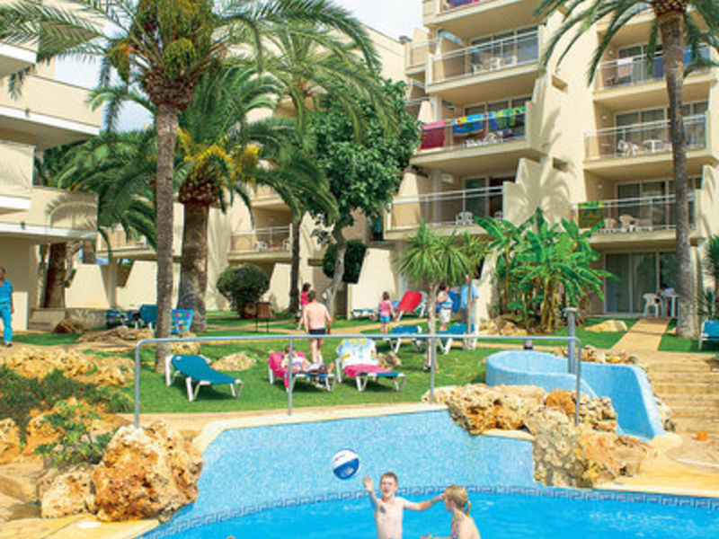 Protur Floriana Resort