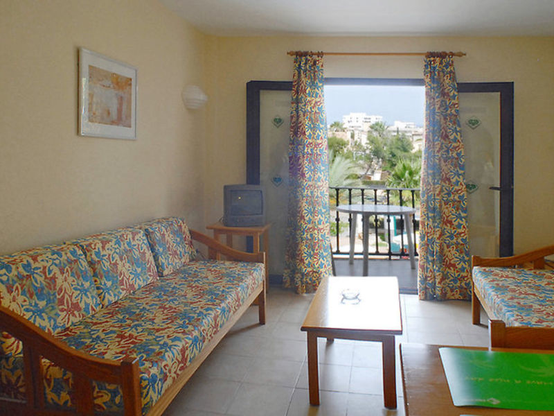Protur Floriana Resort