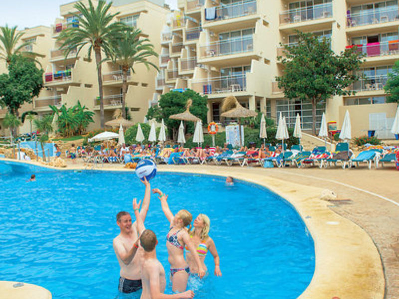 Protur Floriana Resort