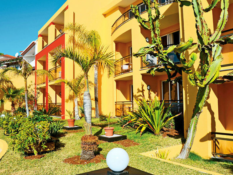 Studios Tropical