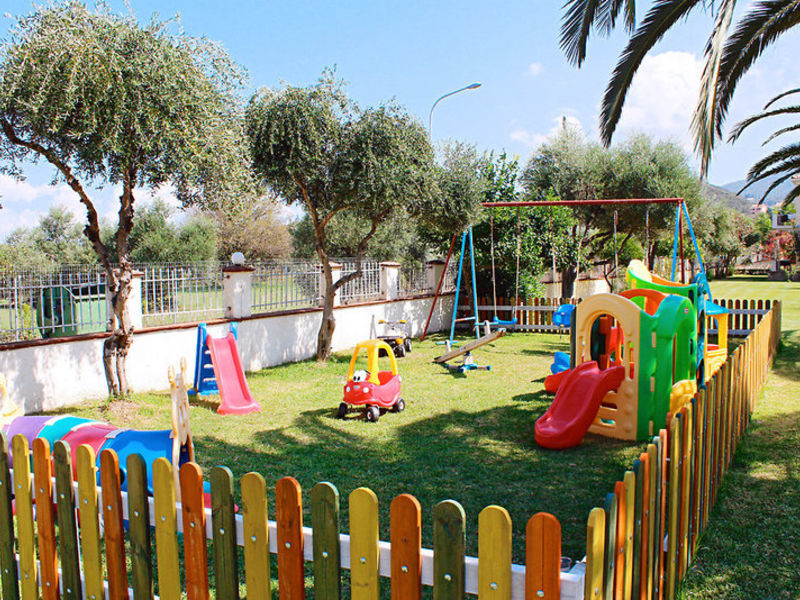 App. Bostonia Village