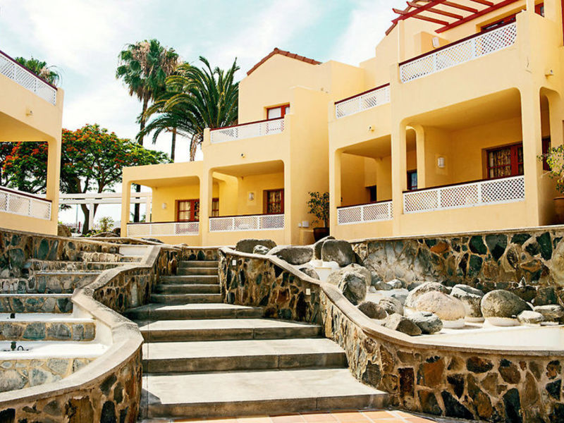 Club Koala Garden, Studios