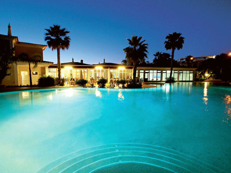 Clube Porto Mos Studios