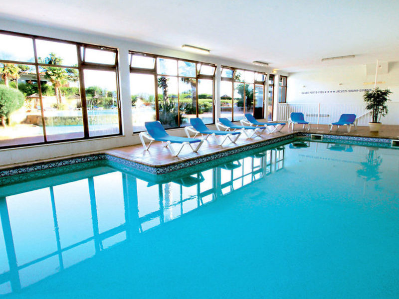 Clube Porto Mos Studios
