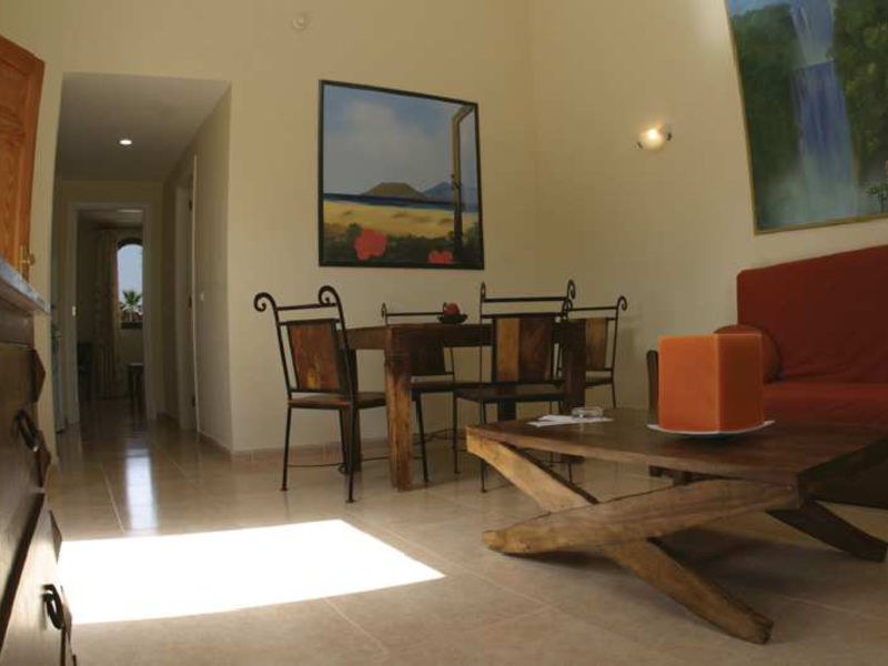 Oasis Papagayo, App.