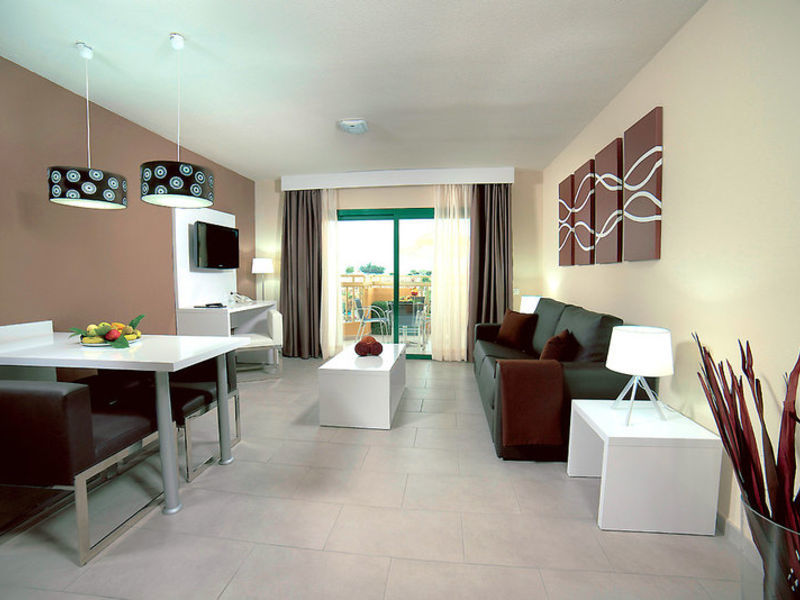 Playa Olid Suites & App.