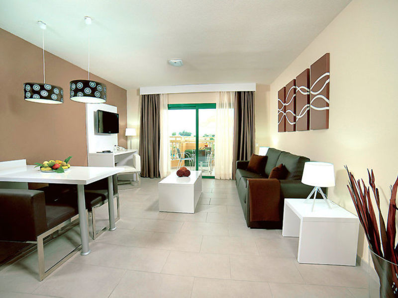 Playa Olid Suites & App.