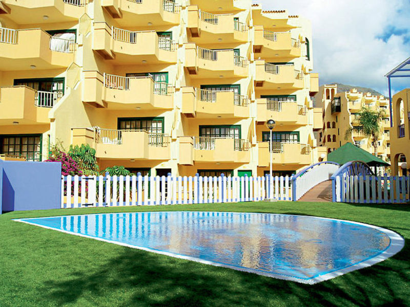 Playa Olid Suites & App.