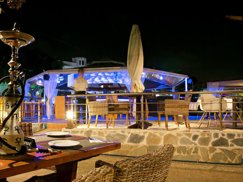 Elmi Suites Beach Hotel