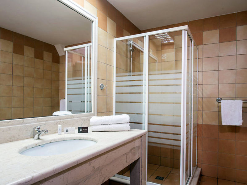Elmi Suites Beach Hotel