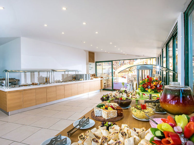 Elmi Suites Beach Hotel