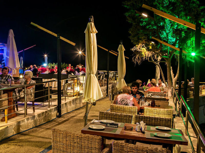 Elmi Suites Beach Hotel