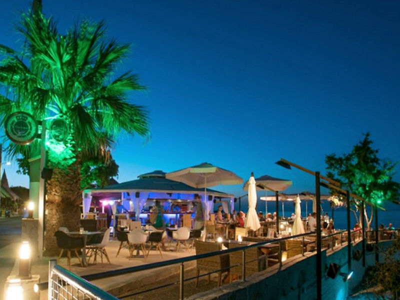 Elmi Suites Beach Hotel